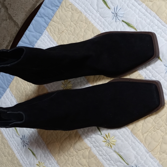 Vince Camuto Ackella Black Pull-on Square Close Toe Block heel Size 9.5 - Picture 3 of 9